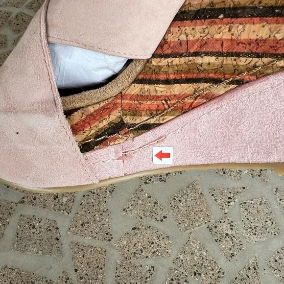NIB Very Volatile Pink Suede Wedge Striped Cork Sandal 8 - Picture 6 of 7
